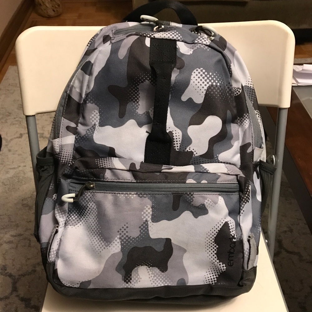 Backpack - Picture 4 of 4